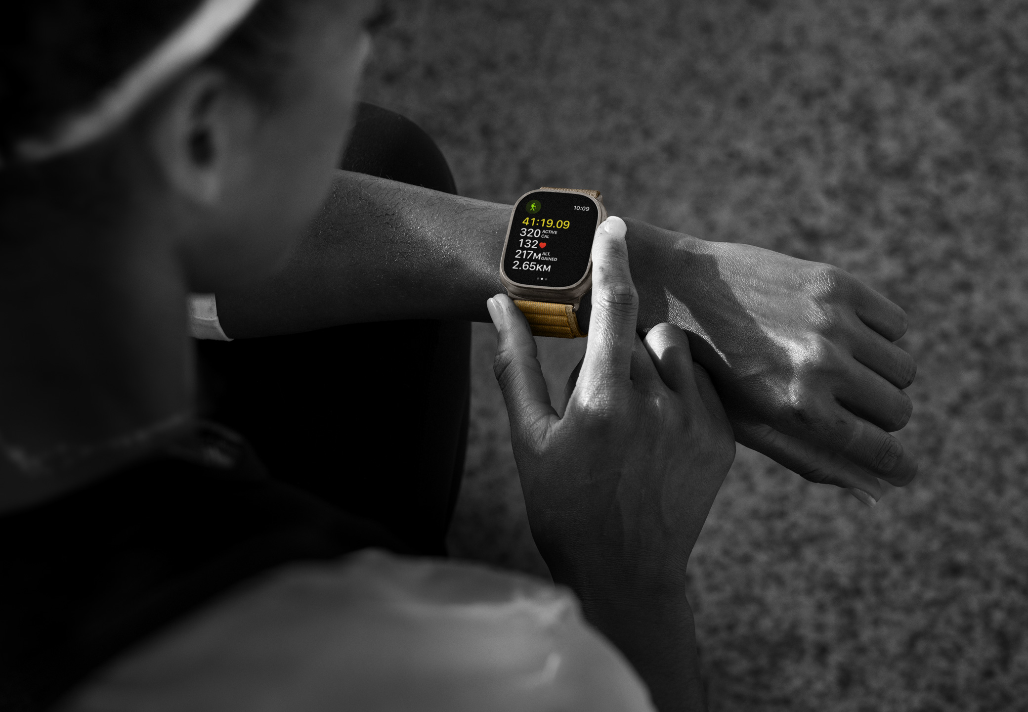 A hiker with the maps on their Apple Watch Ultra 2 providing directions.