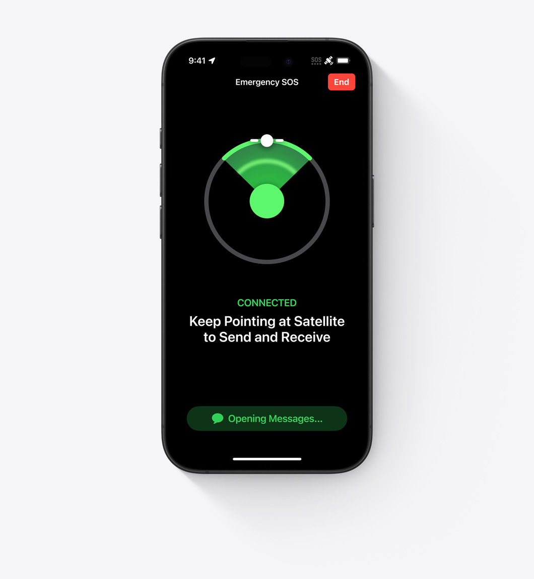 Demonstration of messaging via Satellite on iPhone 16 in Black