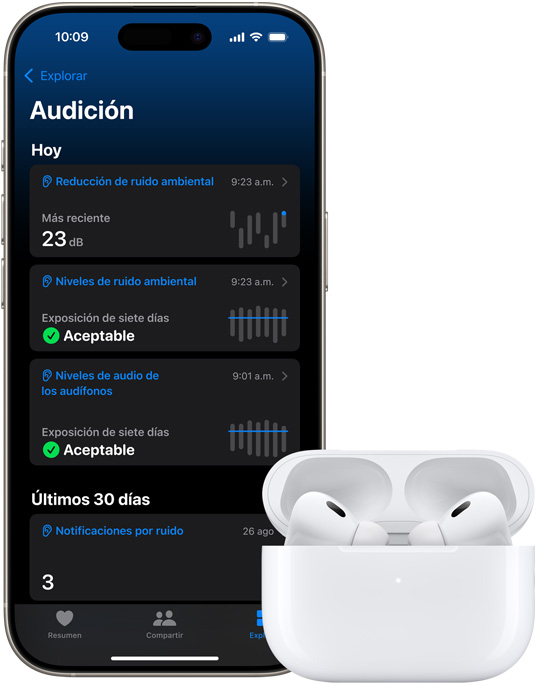 Un iPhone muestra los resultados de Reducción de Ruidos Altos en la app Salud junto a unos AirPods Pro 2.