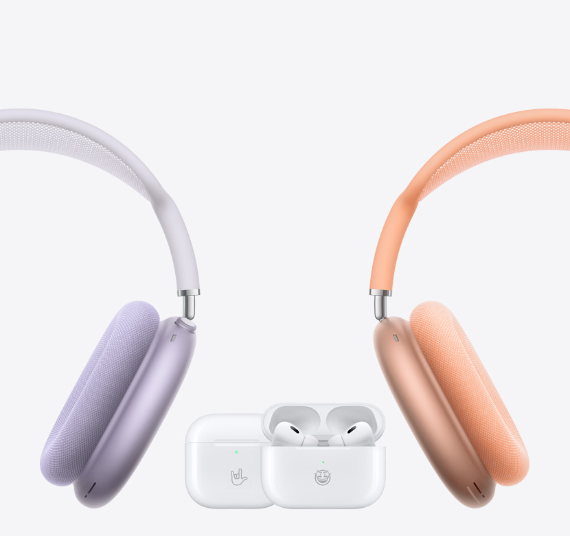 左右兩側是 AirPods Max，置中的是 AirPods 4 及 AirPods Pro 2。